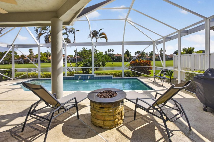 Premier Golf Membership Available ! Welcome to this charming - photo 44