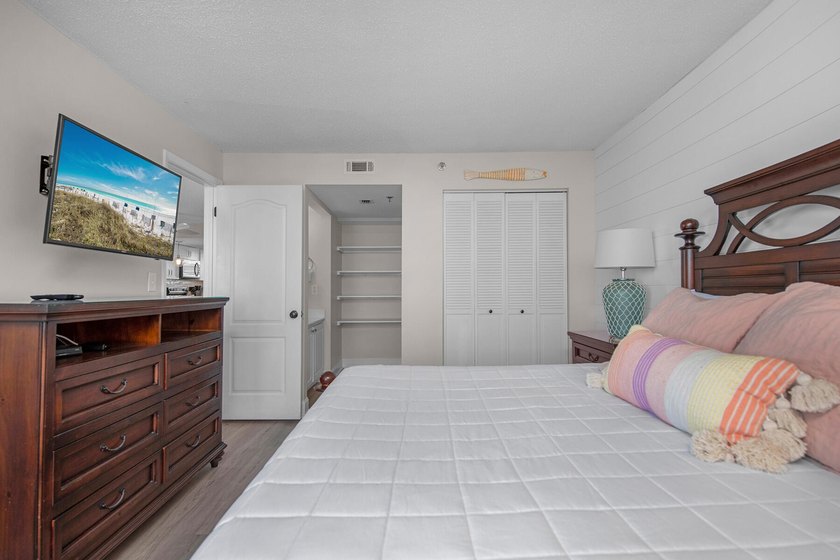 Seller to pay Assessment of 81k in Full at closing! Beautifully - photo 23
