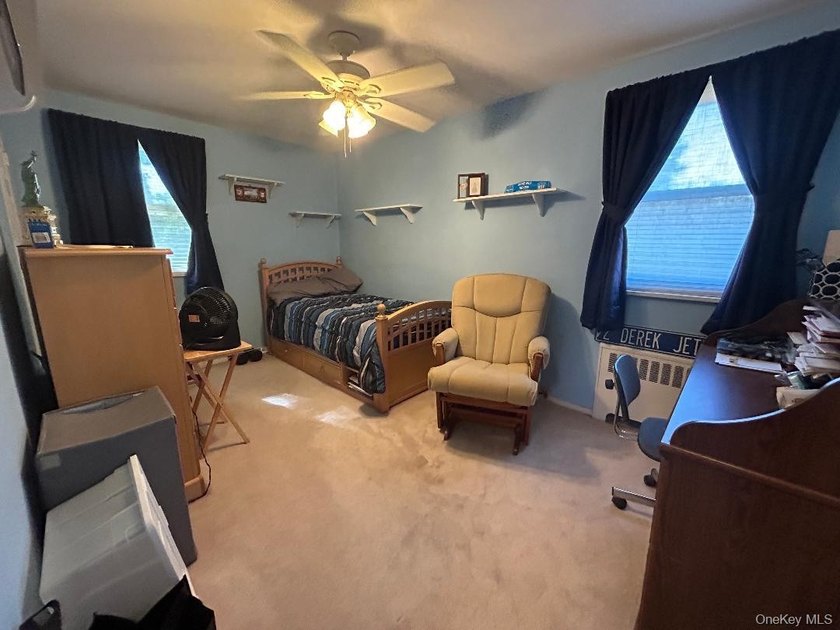 Rare For Sale A True Three Bedroom Upper Level Clearview Unit - photo 14