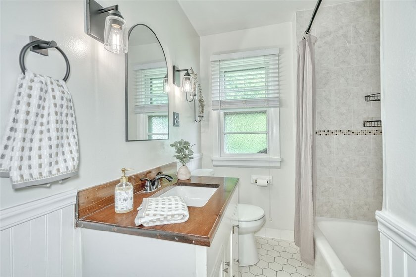 Welcome home to this beautifully updated 3-bedroom ranch nestled - photo 32