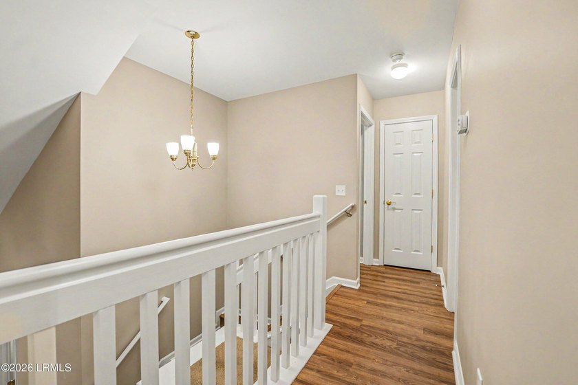 Welcome to this beautifully maintained &amp; thoughtfully updated - photo 21