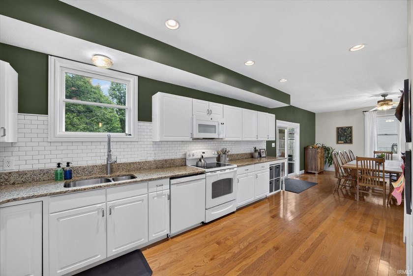 Welcome to this beautifully maintained 3-bedroom home in - photo 12