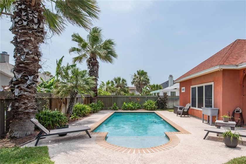 WELCOME to 15826 Almeria Ave, a beautifully appointed coastal - photo 37
