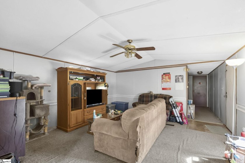 A rare opportunity for multi-generational living on 17 - photo 37