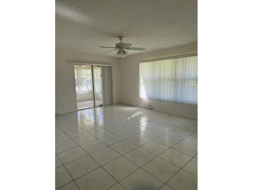 Welcome to Pine Point Villas in desirable Boynton Beach! This - photo 10