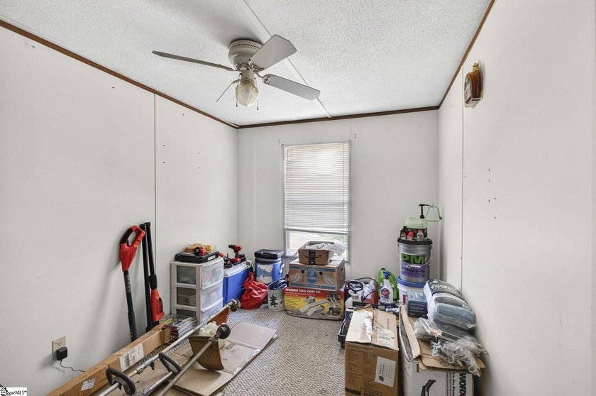 A rare opportunity for multi-generational living on 17 - photo 44