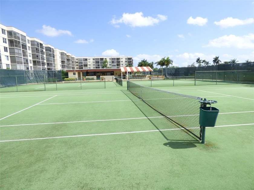 Large Phase 6 Condo with 1459 Sq. Ft. On Par 3 Golf Course-Full - photo 16