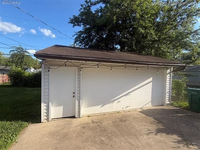 Come and see this beautifully maintained ranch style home with - photo 11