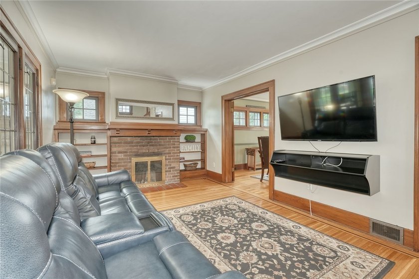 Welcome to 150 Eastland Avenue, a charming Colonial in - photo 14