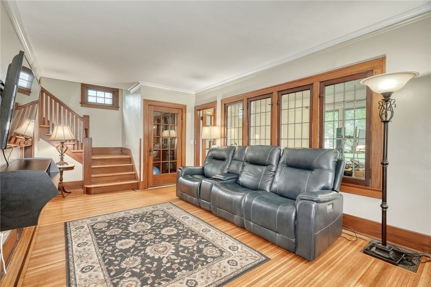 Welcome to 150 Eastland Avenue, a charming Colonial in - photo 15