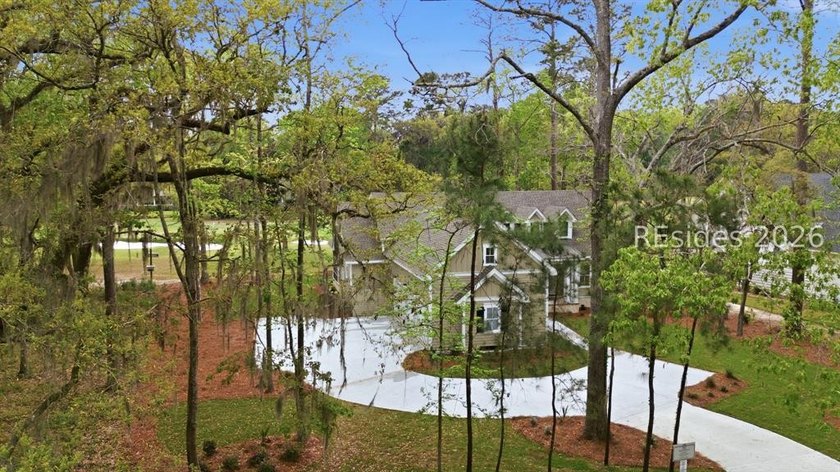 Looking for timeless luxury in a quiet, serene neighborhood that - photo 23