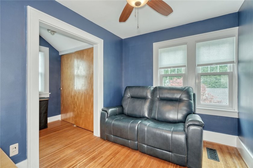 Welcome to 150 Eastland Avenue, a charming Colonial in - photo 31