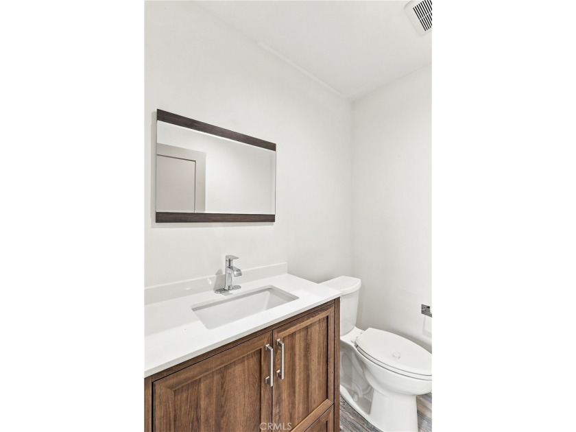 Welcome to 243 E. Home Street, a beautifully maintained - photo 18