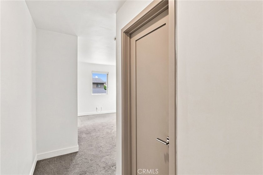 Welcome to 243 E. Home Street, a beautifully maintained - photo 24