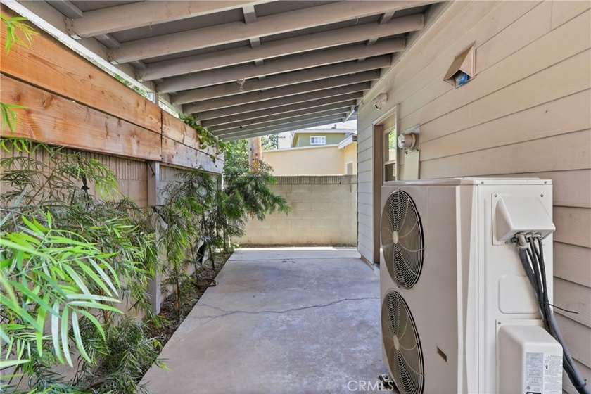 Welcome to 243 E. Home Street, a beautifully maintained - photo 37