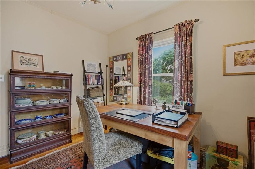 Set on a beautifully landscaped .14-acre lot, this 2-bedroom - photo 22