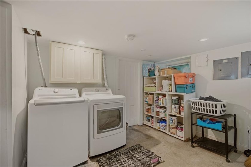Set on a beautifully landscaped .14-acre lot, this 2-bedroom - photo 33