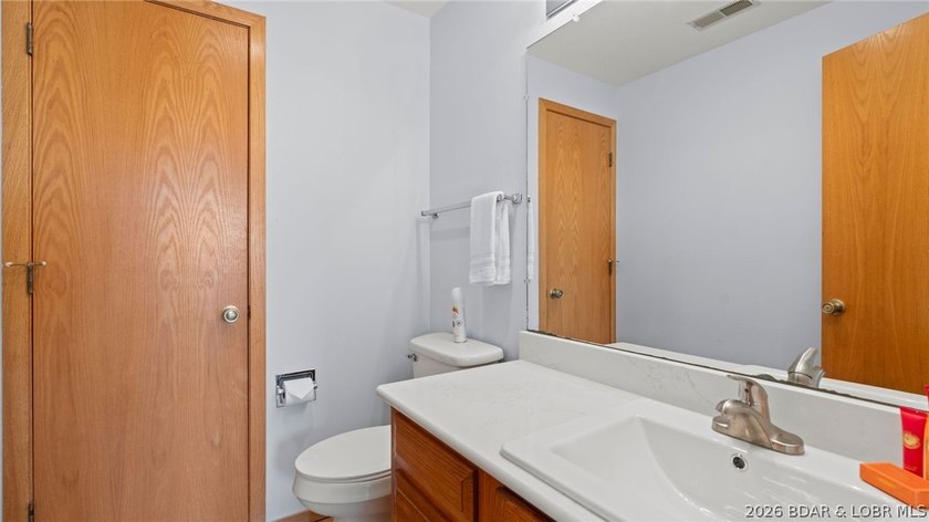 Must see this fully furnished 3 bedroom, 2.5 bath condo, ideal - photo 19
