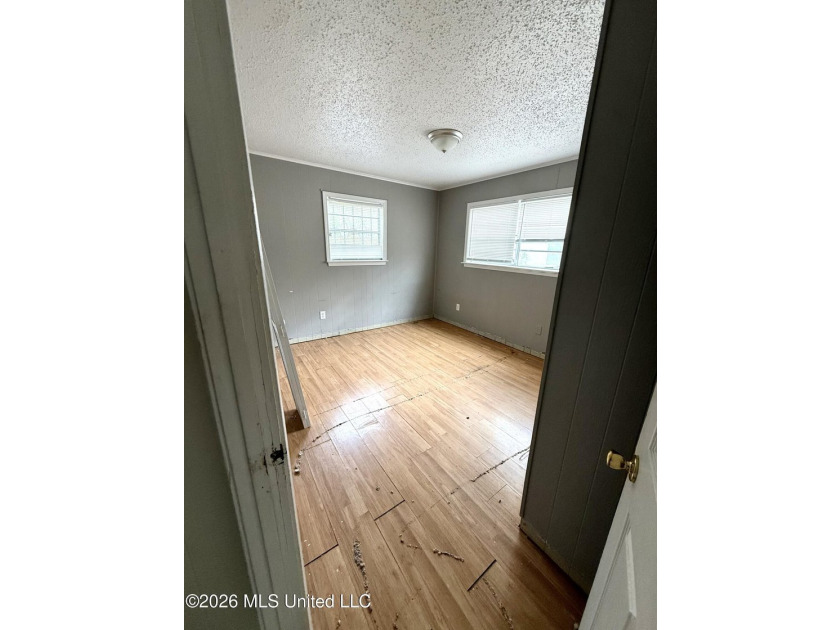 AS-IS Investment Opportunity in Ocean Springs! Unlock the - photo 19