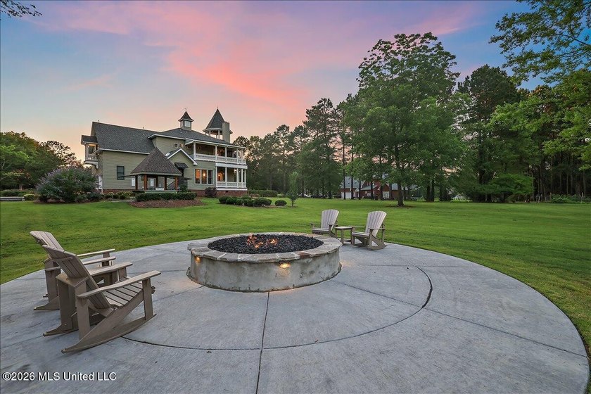 If you've been searching for a one-of-a-kind home that feels - photo 26