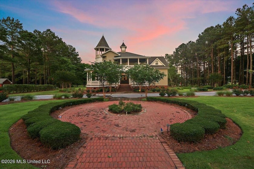 If you've been searching for a one-of-a-kind home that feels - photo 31