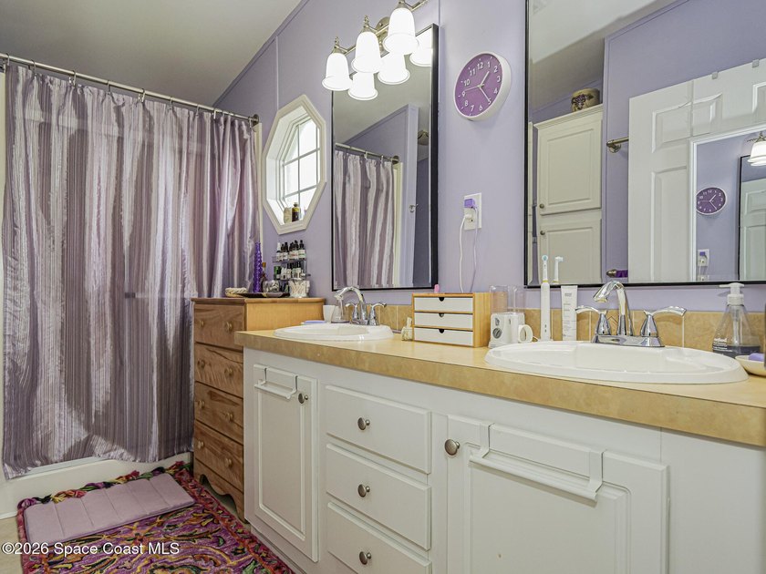 Affordable Florida living! This well-maintained 2006 model - photo 42