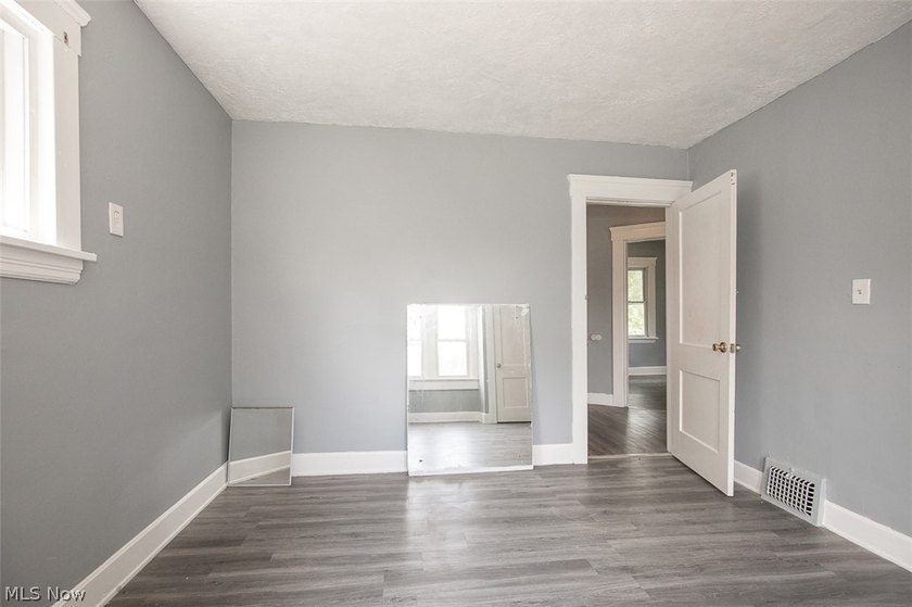 Great investment opportunity in the heart of Cleveland! This - photo 23