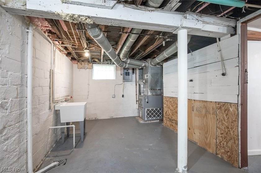 Great investment opportunity in the heart of Cleveland! This - photo 29
