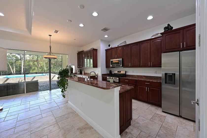 Welcome to Your Elegant, Maintenance-Free Home in Tidewater - photo 11
