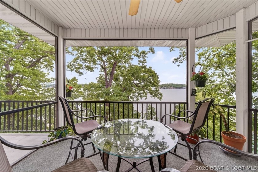 Set within one of the most sought-after neighborhoods in Four - photo 16