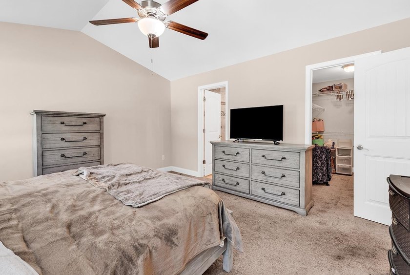 Come and see this beautiful home now available in Clear Pond! - photo 18
