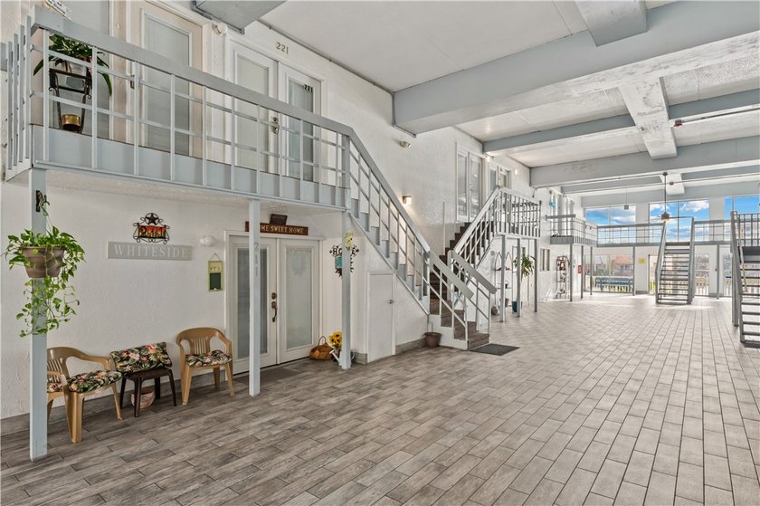 Welcome to your fully furnished coastal penthouse retreat at the - photo 22