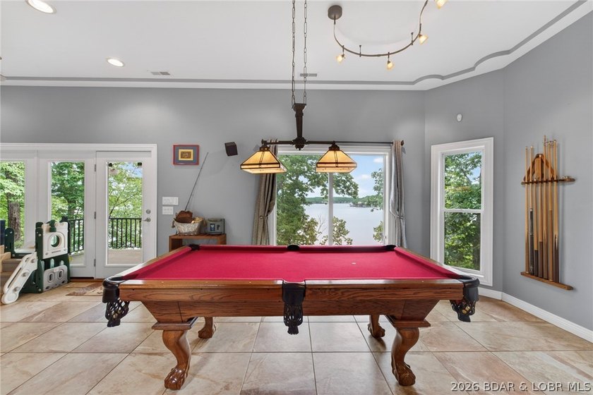 Set within one of the most sought-after neighborhoods in Four - photo 28