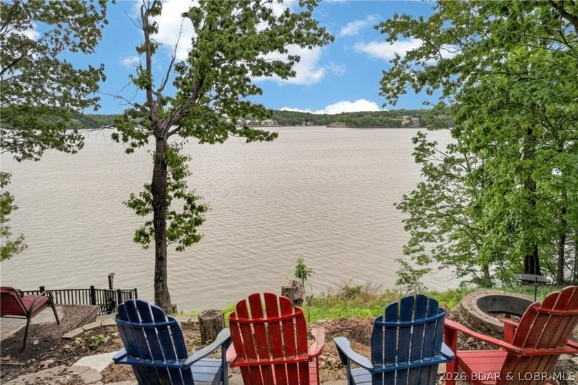 Set within one of the most sought-after neighborhoods in Four - photo 46