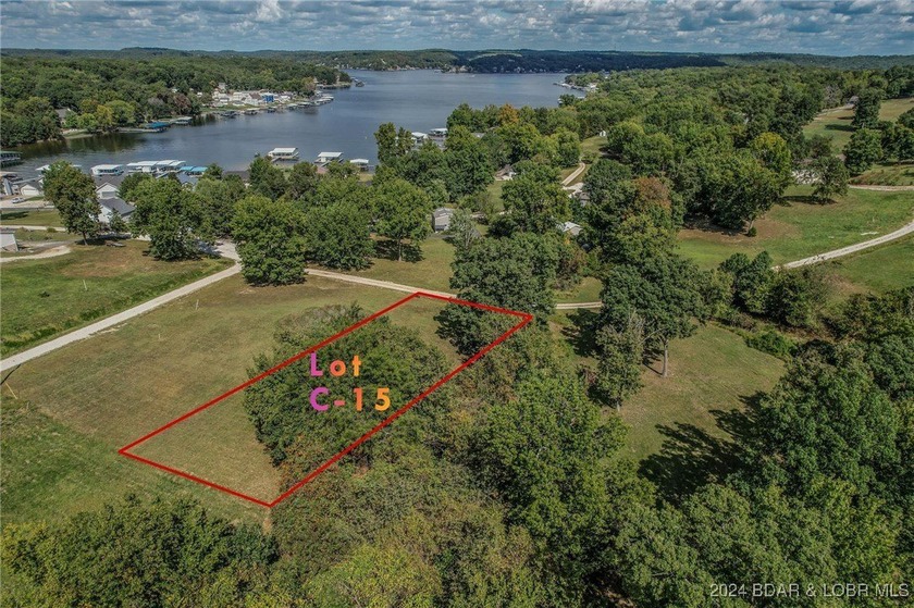 Another great building lot in Johnson's Bay subdivision, located - photo 2