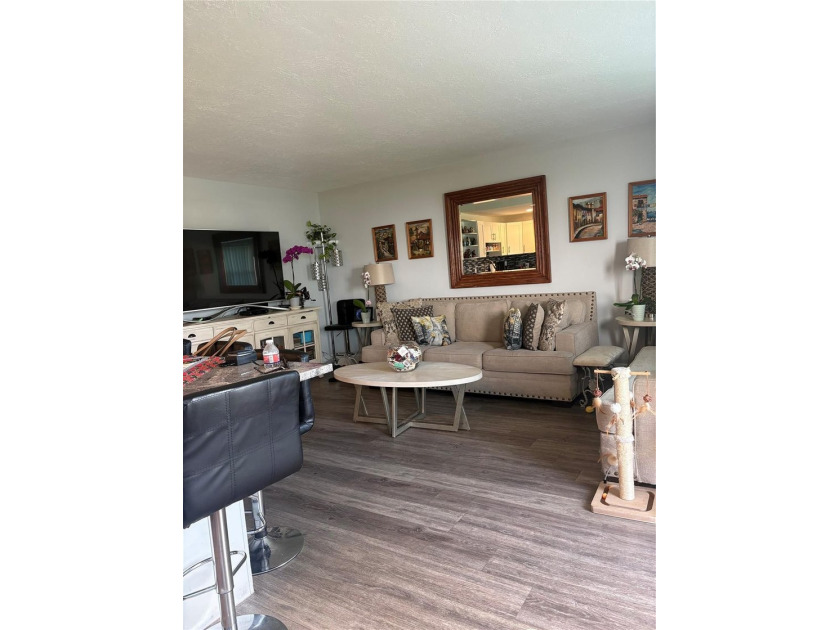 Come live and enjoy this resort-style community with many - photo 16
