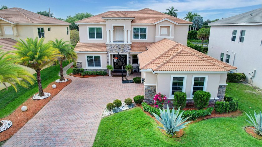 One of a kind! Contemporary Custom Updated with Elegance is the - photo 4