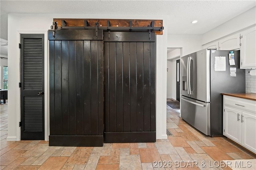 Coveted Cartwright Cove location - living on entry level, lots - photo 13