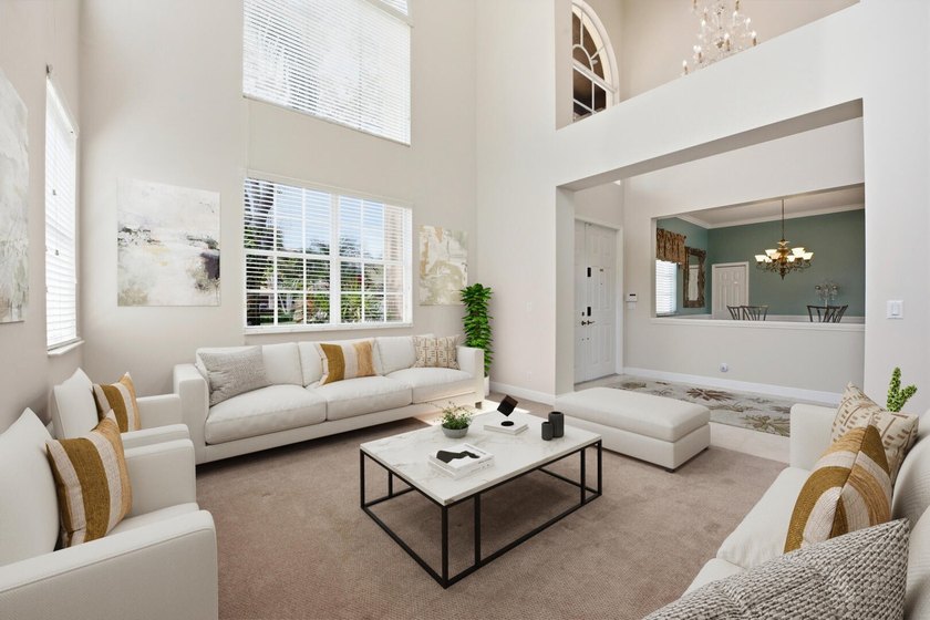 Welcome to this exceptional residence in prestigious Isola Bella - photo 6
