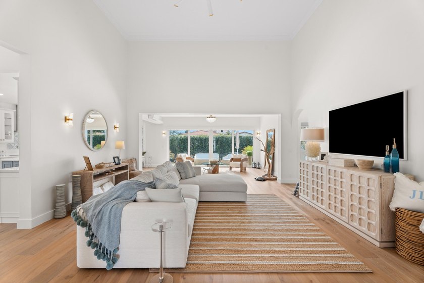 Tastefully updated 3-bedroom, 3.5-bath residence in the highly - photo 6