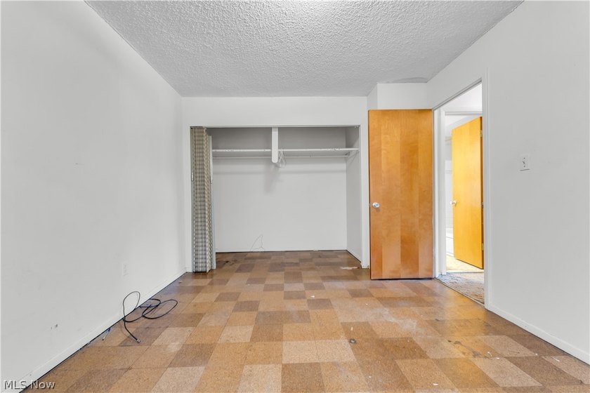 This is an outstanding opportunity to acquire a well-maintained - photo 15
