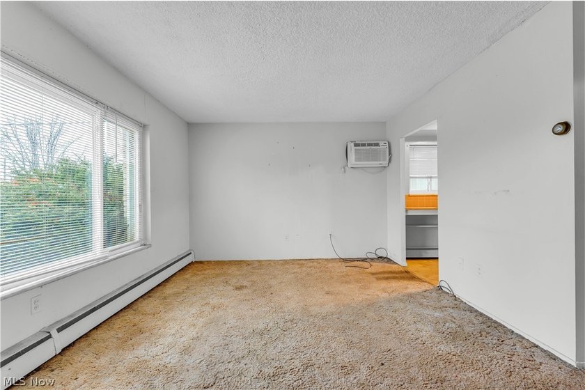 This is an outstanding opportunity to acquire a well-maintained - photo 22