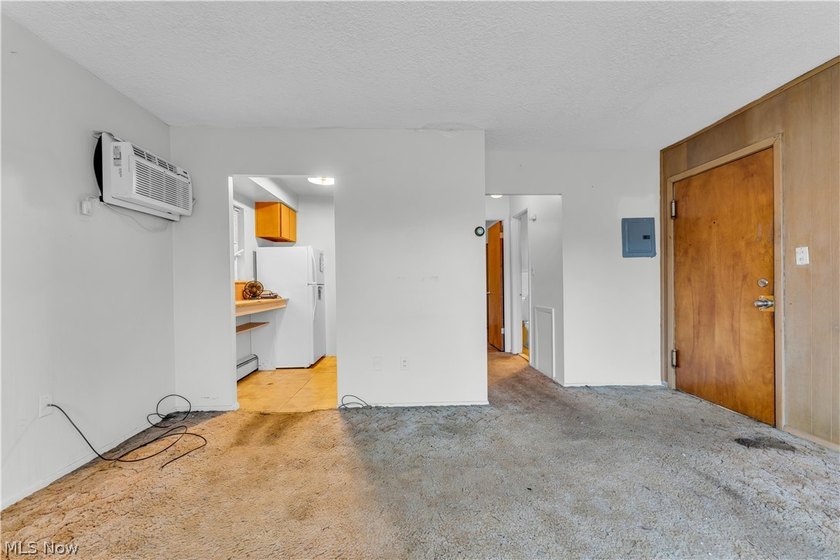 This is an outstanding opportunity to acquire a well-maintained - photo 23
