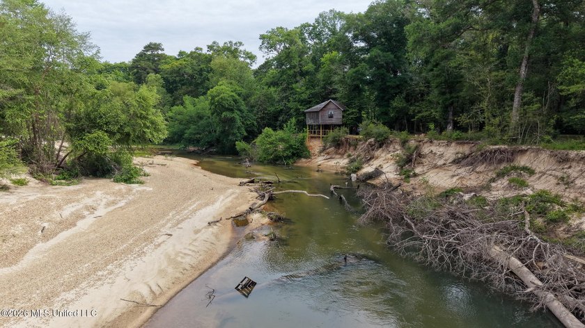 Discover your own private retreat on 23 breathtaking wooded - photo 27