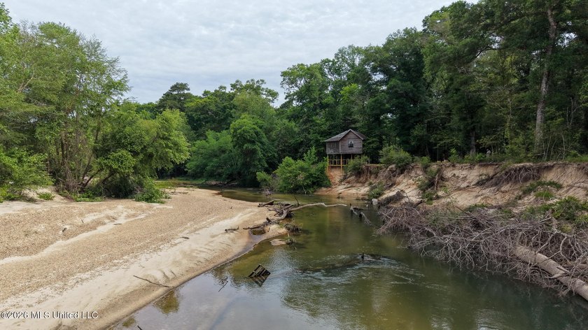 Discover your own private retreat on 23 breathtaking wooded - photo 29
