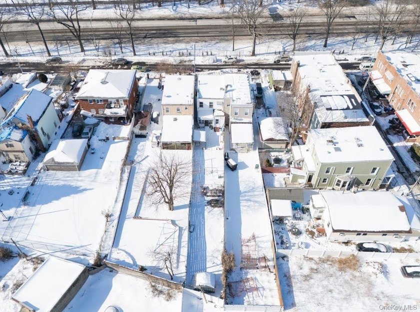 Welcome to 108 Jackie Robinson Parkway, a charming single-family - photo 29
