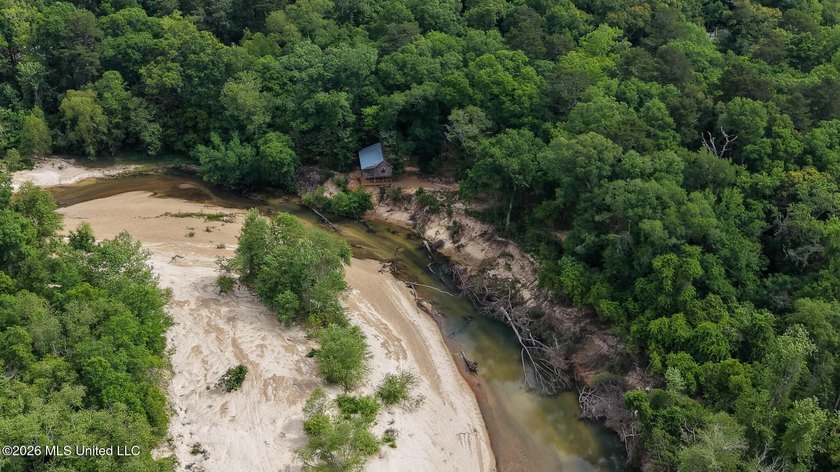 Discover your own private retreat on 23 breathtaking wooded - photo 33