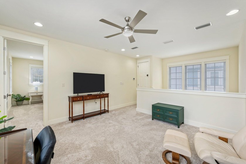 UNDER CONTRACT WITH A KICK-OUT CLAUSE. THREE GREAT REASONS TO - photo 35