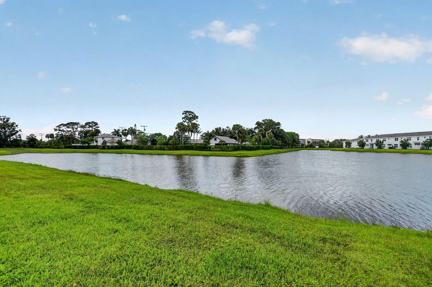 Modern Lakeside Living in Lake Worth | Gated Community 6933 - photo 54