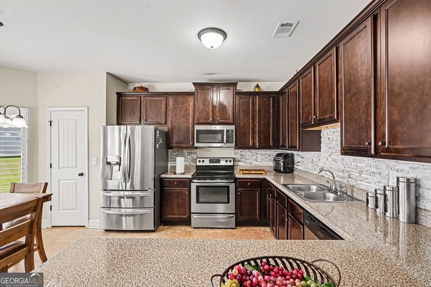 Welcome to 108 Truman Court in Jackson! This well-maintained - photo 9